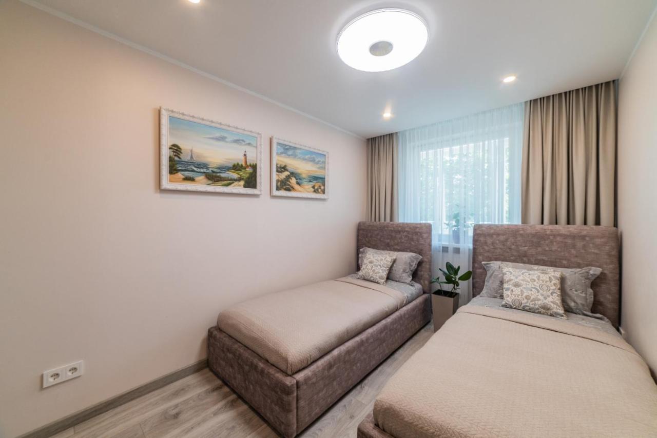 E.D. Luxury Apartaments Šiauliai Esterno foto
