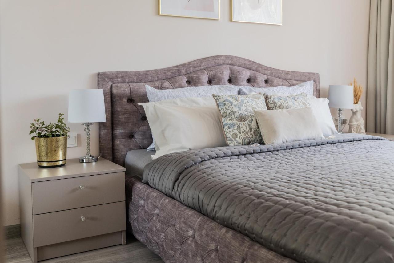 E.D. Luxury Apartaments Šiauliai Esterno foto