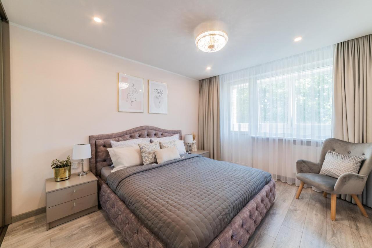 E.D. Luxury Apartaments Šiauliai Esterno foto